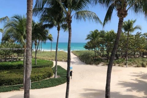 Condo in Bal Harbour, Florida, 3 bedrooms  № 1974205 - photo 7