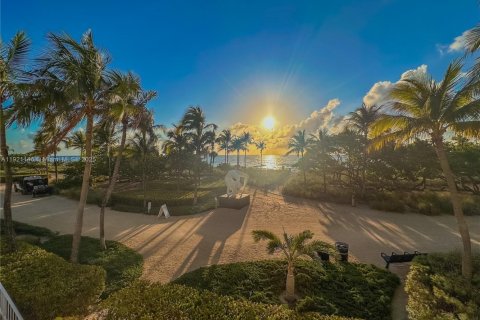 Condo in Bal Harbour, Florida, 3 bedrooms  № 1974205 - photo 9