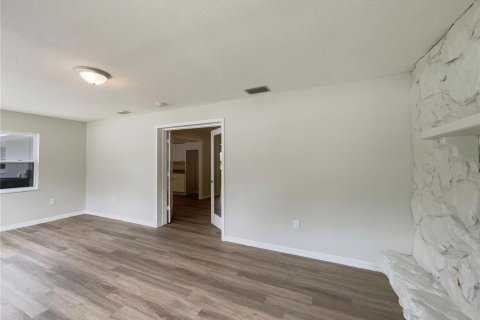 Casa en venta en Leesburg, Florida, 3 dormitorios, 156.08 m2 № 1824921 - foto 13