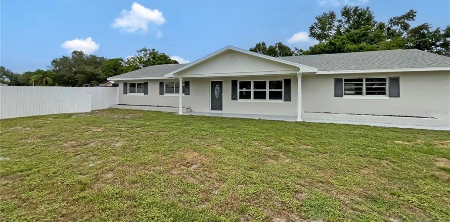 Casa en Leesburg, Florida 3 dormitorios, 156.08 m2 № 1824921