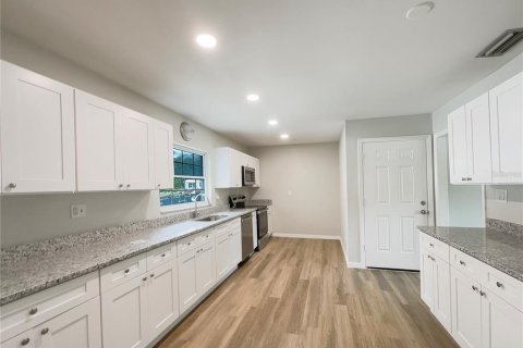 Casa en venta en Leesburg, Florida, 3 dormitorios, 156.08 m2 № 1824921 - foto 6