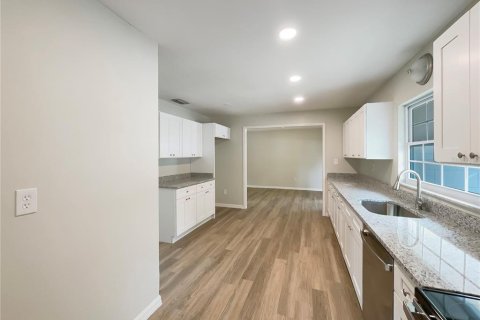 Casa en venta en Leesburg, Florida, 3 dormitorios, 156.08 m2 № 1824921 - foto 10