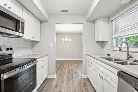 Villa ou maison à vendre à Clearwater, Floride: 2 chambres, 100.8 m2 № 2430632 - photo 16