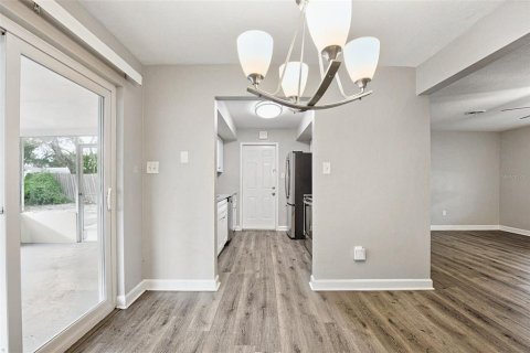Villa ou maison à vendre à Clearwater, Floride: 2 chambres, 100.8 m2 № 2430632 - photo 14