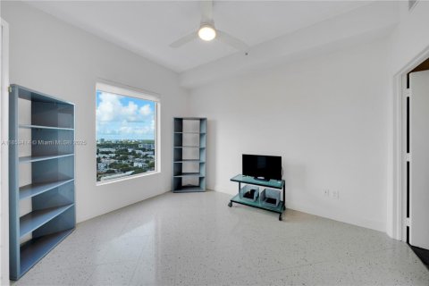 Condominio en venta en Miami, Florida, 2 dormitorios, 93.74 m2 № 1890024 - foto 11