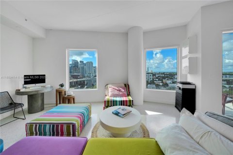 Condominio en venta en Miami, Florida, 2 dormitorios, 93.74 m2 № 1890024 - foto 30