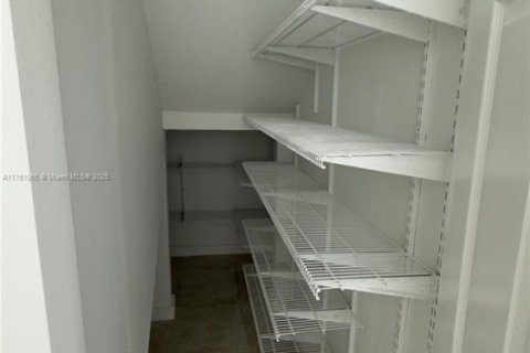 Adosado en venta en Homestead, Florida, 3 dormitorios, 142.6 m2 № 1862895 - foto 15
