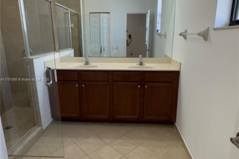 Adosado en venta en Homestead, Florida, 3 dormitorios, 142.6 m2 № 1862895 - foto 24