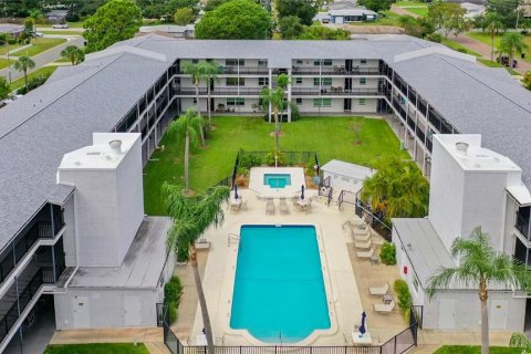 Condominio en venta en Saint Petersburg, Florida, 1 dormitorio, 59.46 m2 № 1877312 - foto 18