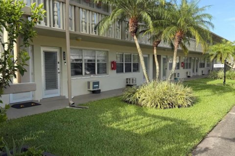 Condo in West Palm Beach, Florida, 1 bedroom  № 2265761