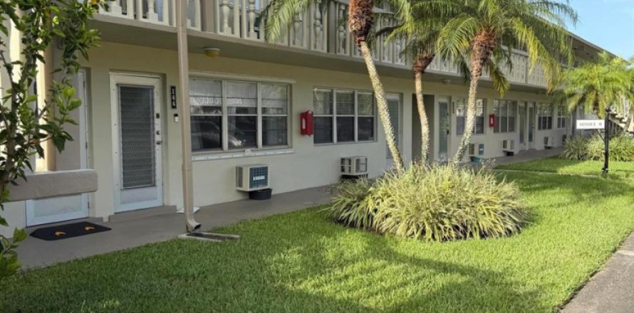 Condo in West Palm Beach, Florida, 1 bedroom № 2265761