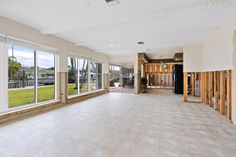 House in Longboat Key, Florida 2 bedrooms, 211.17 sq.m. № 1554631 - photo 10