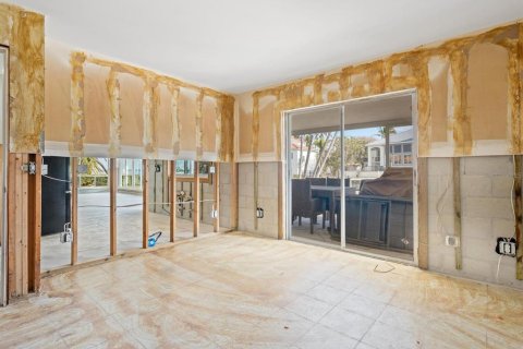 House in Longboat Key, Florida 2 bedrooms, 211.17 sq.m. № 1554631 - photo 15