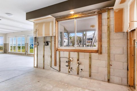 House in Longboat Key, Florida 2 bedrooms, 211.17 sq.m. № 1554631 - photo 12