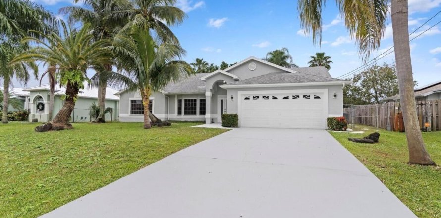 Casa en Port St. Lucie, Florida 3 dormitorios, 189.33 m2 № 2177099