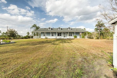 House in Orlando, Florida 4 bedrooms, 165.09 sq.m. № 2110486
