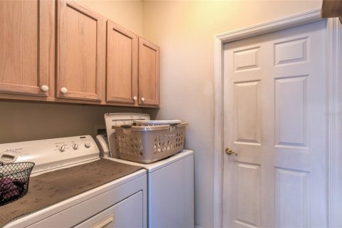 Casa en venta en Orlando, Florida, 4 dormitorios, 169.64 m2 № 2110486 - foto 23