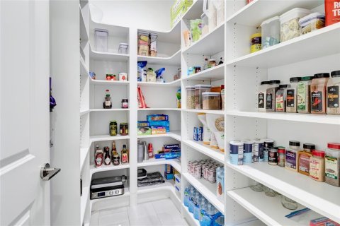 Купить виллу или дом в Клермон, Флорида 8 комнат, 336.03м2, № 2422781 - фото 22