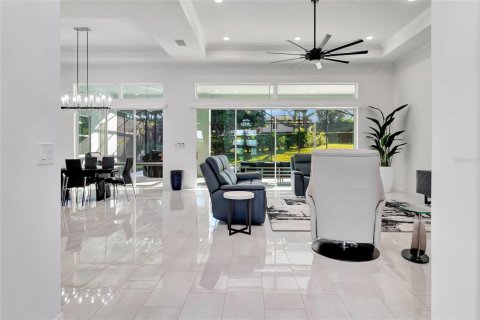 Купить виллу или дом в Клермон, Флорида 8 комнат, 336.03м2, № 2422781 - фото 14