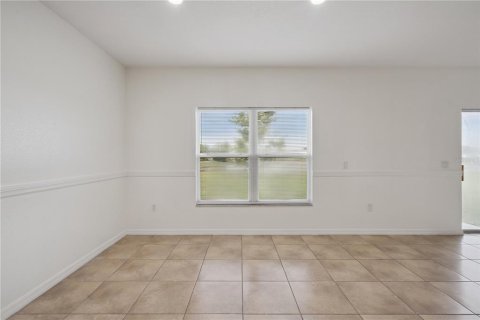 Villa ou maison à vendre à Kissimmee, Floride: 3 chambres, 171.31 m2 № 2405646 - photo 11