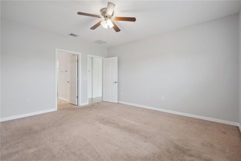 Villa ou maison à vendre à Kissimmee, Floride: 3 chambres, 171.31 m2 № 2405646 - photo 17