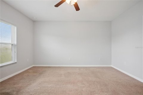 Villa ou maison à vendre à Kissimmee, Floride: 3 chambres, 171.31 m2 № 2405646 - photo 18
