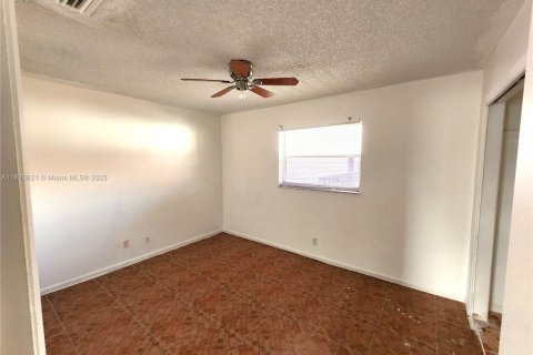 Купить кондоминиум в Помпано-Бич, Флорида 2 спальни, 79.43м2, № 1947258 - фото 24