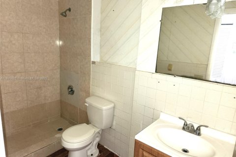 Купить кондоминиум в Помпано-Бич, Флорида 2 спальни, 79.43м2, № 1947258 - фото 26