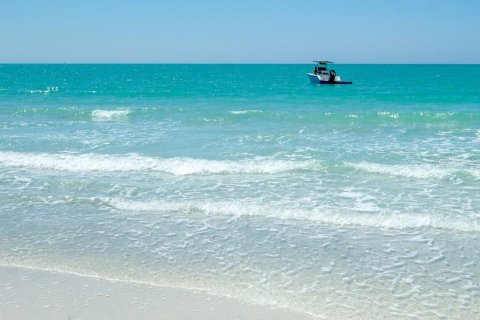 Condo in Longboat Key, Florida, 1 bedroom № 2233870 - photo 14