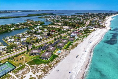 Condo in Longboat Key, Florida, 1 bedroom № 2233870 - photo 15
