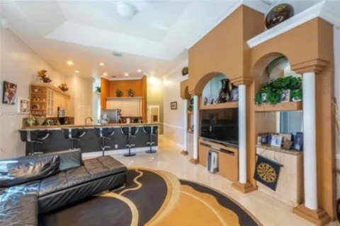 House in Pompano Beach, Florida 5 bedrooms, 449.28 sq.m. № 2250942 - photo 22