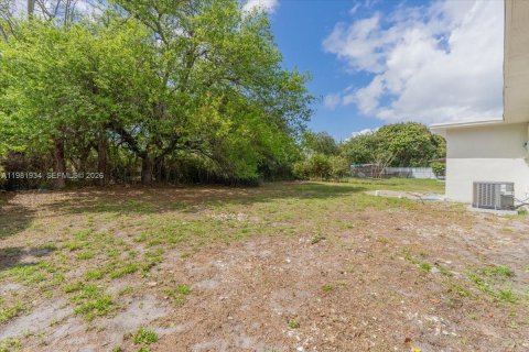 Casa en venta en Miami Gardens, Florida, 3 dormitorios, 131.55 m2 № 2043194 - foto 30