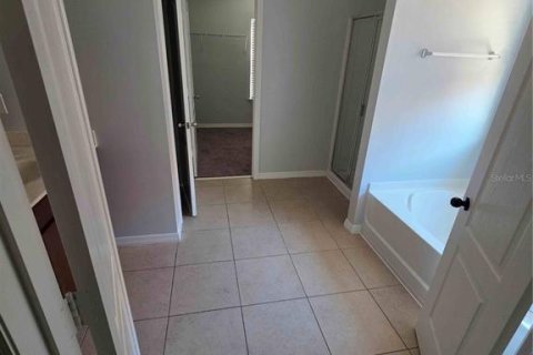 Villa ou maison à louer à Clermont, Floride: 4 chambres, 252.79 m2 № 2429131 - photo 10