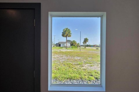 Immobilier commercial à vendre à St. Lucie, Floride № 2188822 - photo 18
