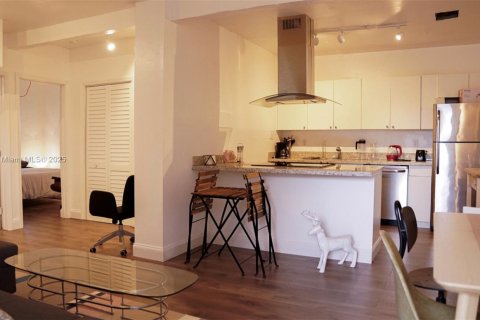 Apartment in Miami, Florida 2 bedrooms, 55.74 sq.m. № 2243327 - photo 17