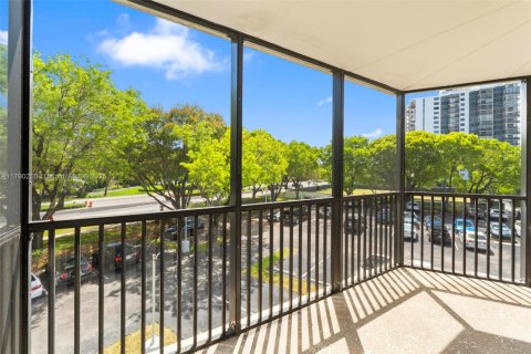 Condominio en venta en Aventura, Florida, 2 dormitorios, 100.43 m2 № 1937482 - foto 13