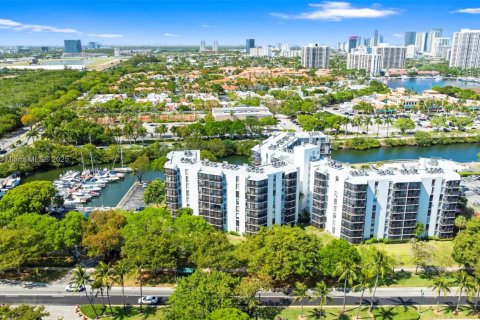 Condominio en venta en Aventura, Florida, 2 dormitorios, 100.43 m2 № 1937482 - foto 27