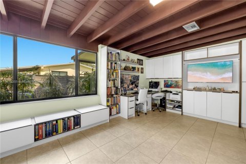 Villa ou maison à vendre à Miami, Floride: 4 chambres, 297.47 m2 № 1929218 - photo 6