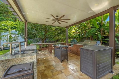 Villa ou maison à vendre à Miami, Floride: 4 chambres, 297.47 m2 № 1929218 - photo 7