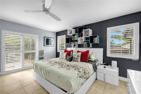 Villa ou maison à vendre à Miami, Floride: 4 chambres, 297.47 m2 № 1929218 - photo 21