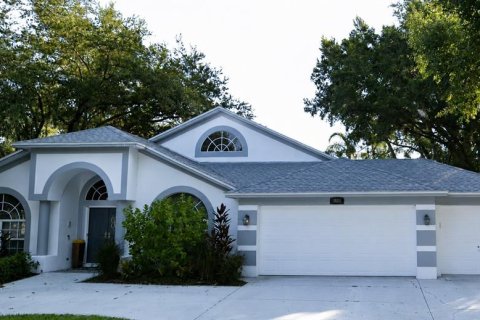Casa en Odessa, Florida 4 dormitorios, 242.29 m2 № 2215349