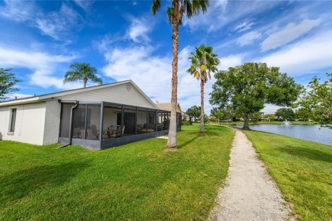 Casa en alquiler en Kissimmee, Florida, 2 dormitorios, 107.67 m2 № 1879837 - foto 11