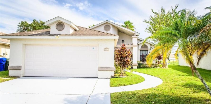 Villa ou maison à Kissimmee, Floride 2 chambres, 107.67 m2 № 1879837