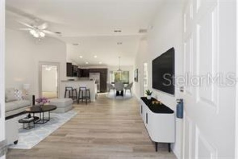 House in Ocklawaha, Florida 3 bedrooms, 121.14 sq.m. № 1854388 - photo 3