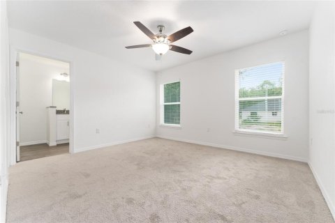 House in Ocklawaha, Florida 3 bedrooms, 121.14 sq.m. № 1854388 - photo 15