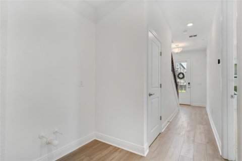 Townhouse in Orlando, Florida 3 bedrooms, 201.32 sq.m. № 1796952 - photo 8