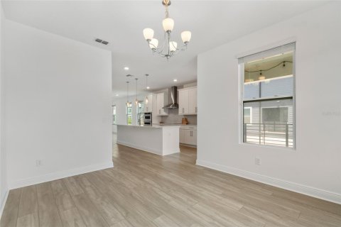 Townhouse in Orlando, Florida 3 bedrooms, 201.32 sq.m. № 1796952 - photo 30