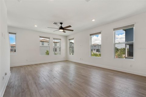 Townhouse in Orlando, Florida 3 bedrooms, 201.32 sq.m. № 1796952 - photo 18