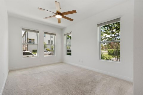 Townhouse in Orlando, Florida 3 bedrooms, 201.32 sq.m. № 1796952 - photo 12