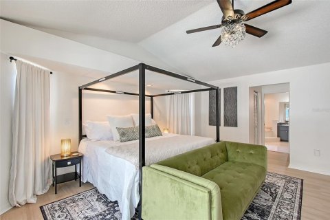 House in Sarasota, Florida 3 bedrooms, 220.09 sq.m. № 1750903 - photo 16